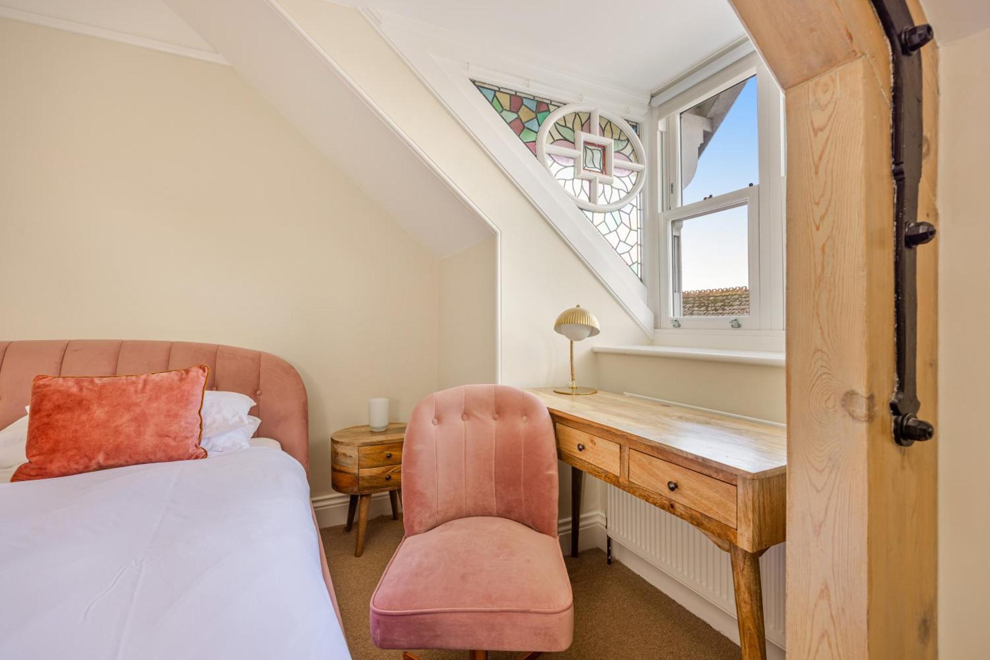 Meldon View - Period Apartment & Roof Terrace Chagford Room photo